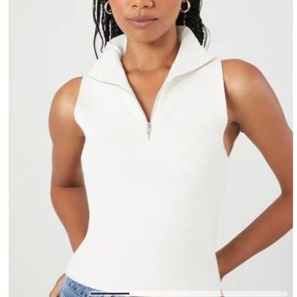 Forever 21 Tops - FOREVER 21 white sweater-knit cropped tank